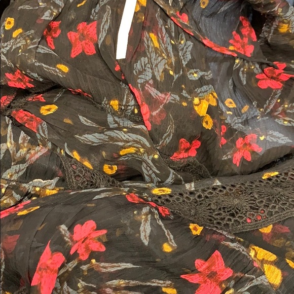 Free People Bell Sleeve Floral Crochet Lace Blouse - Picture 4 of 4